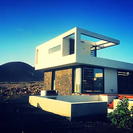 Fuertebauhaus * Lajares